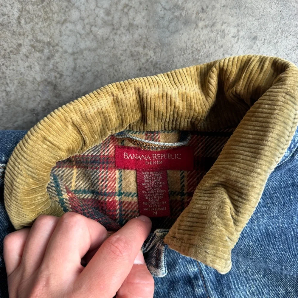 Vintage Banana Republic Trucker Jacket Mens Medium Blue Denim Blanket Lined 90s
